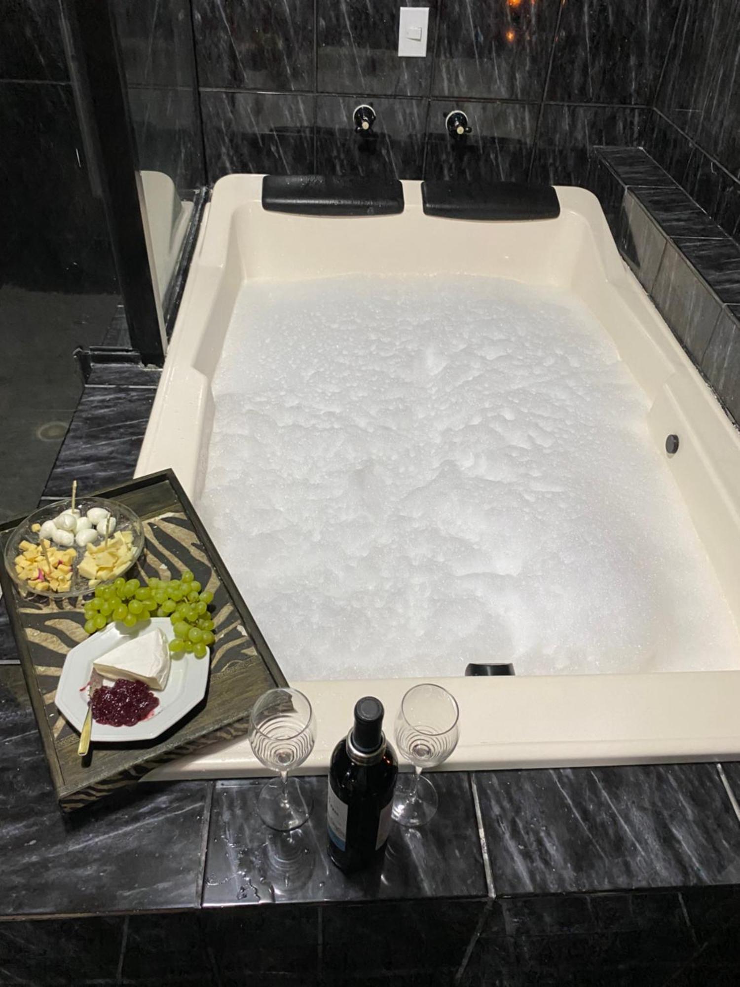 אובטובה Bahan Suites Privativas - Ideal Para Casais מראה חיצוני תמונה