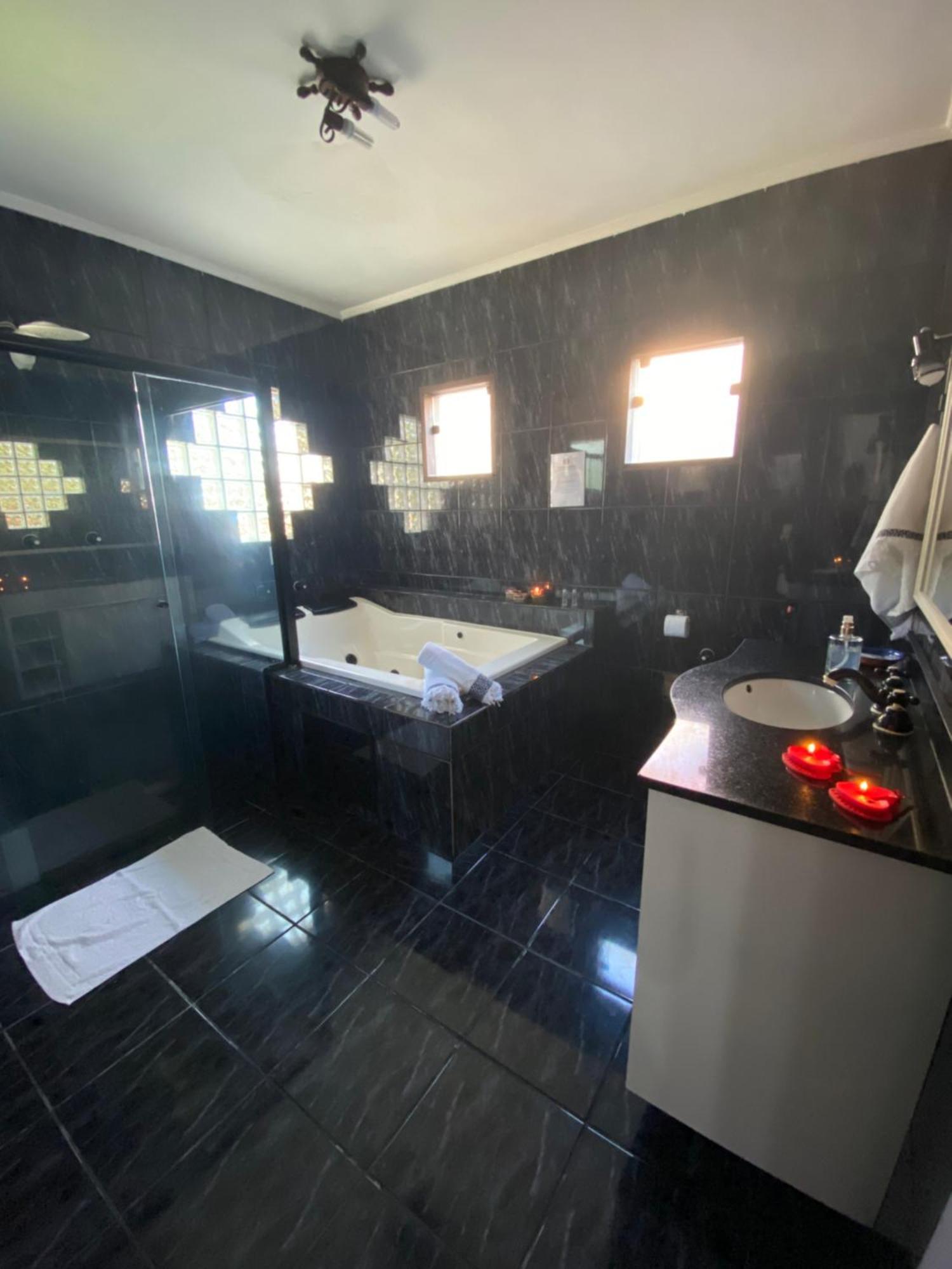 אובטובה Bahan Suites Privativas - Ideal Para Casais מראה חיצוני תמונה